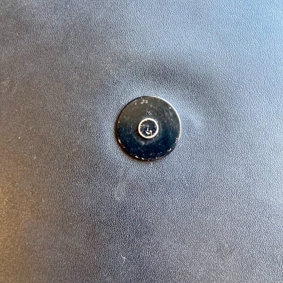 Square magnetic flap bag - Picture 10 of 11